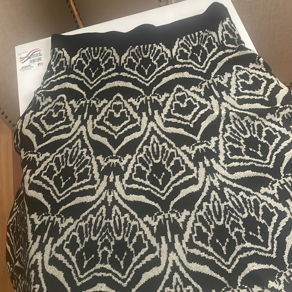 Skirt andSweaterLong Sleeve Black and Silver print with metallic thread
